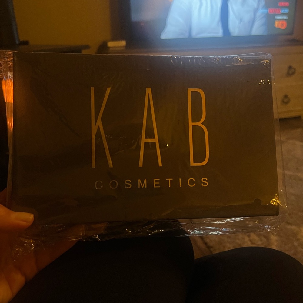 Trade for trendypink 

NWT lipstick set